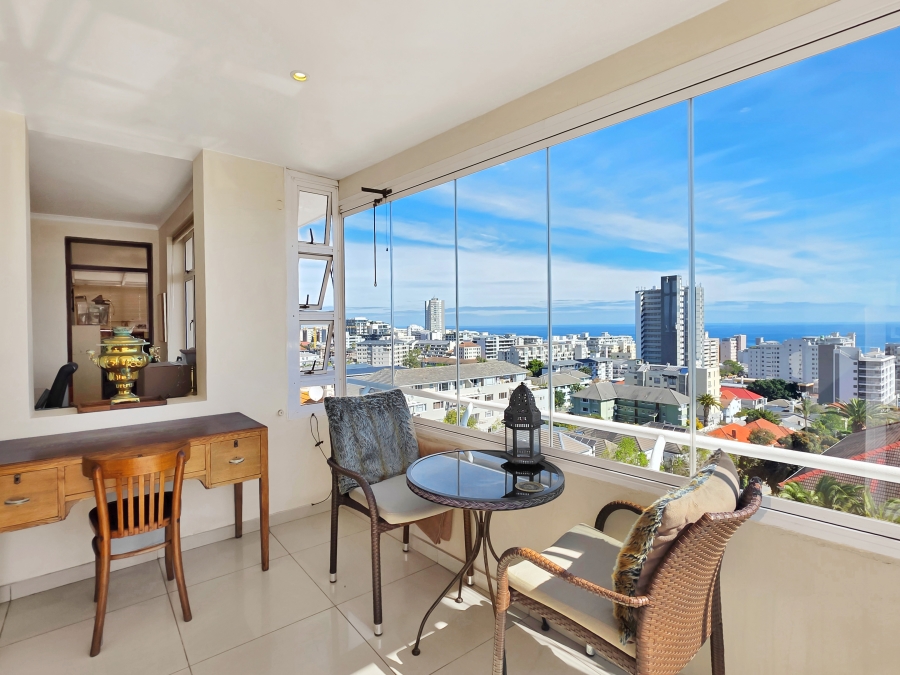 2 Bedroom Property for Sale in Sea Point Western Cape
